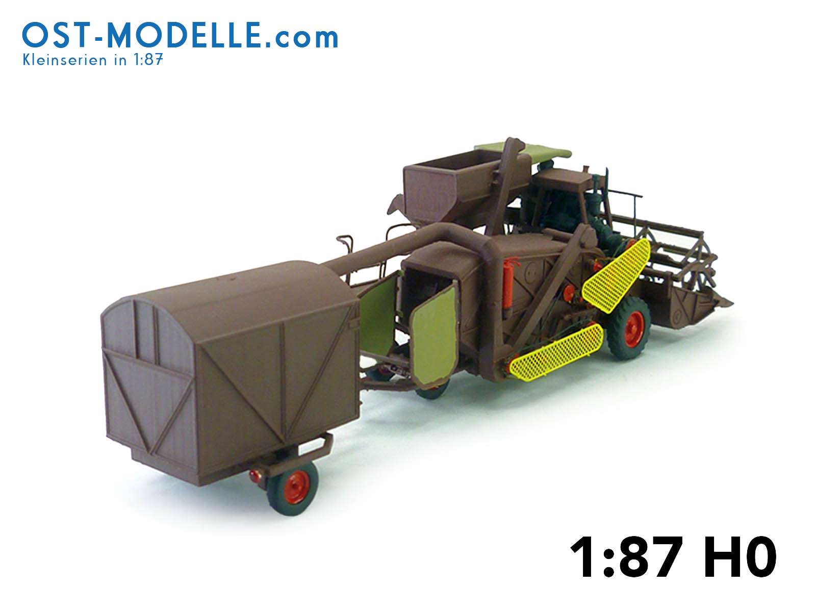 Preview: Mähdrescher E175 mit Spreuwagen rotbraun